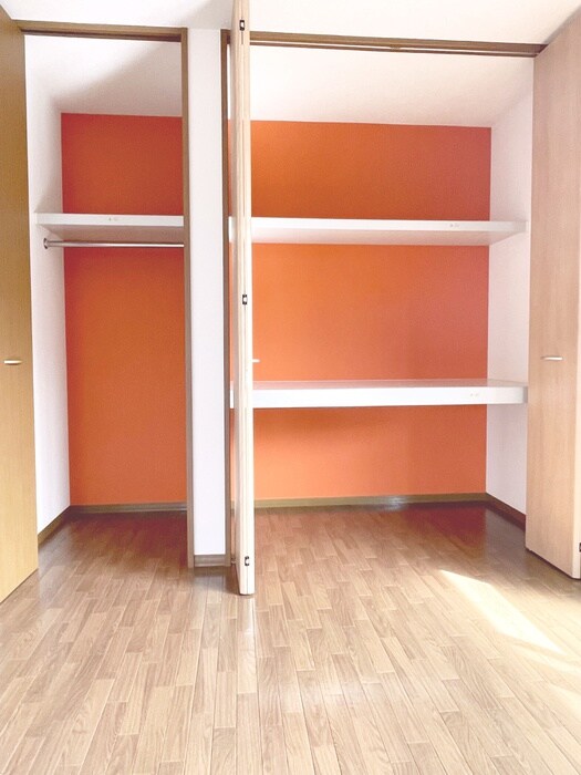 物件内観写真6　(収納)