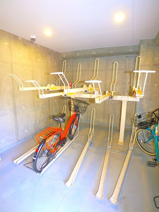 物件外観写真6　(駐輪場)