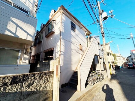ファミ－ル中板橋外観写真