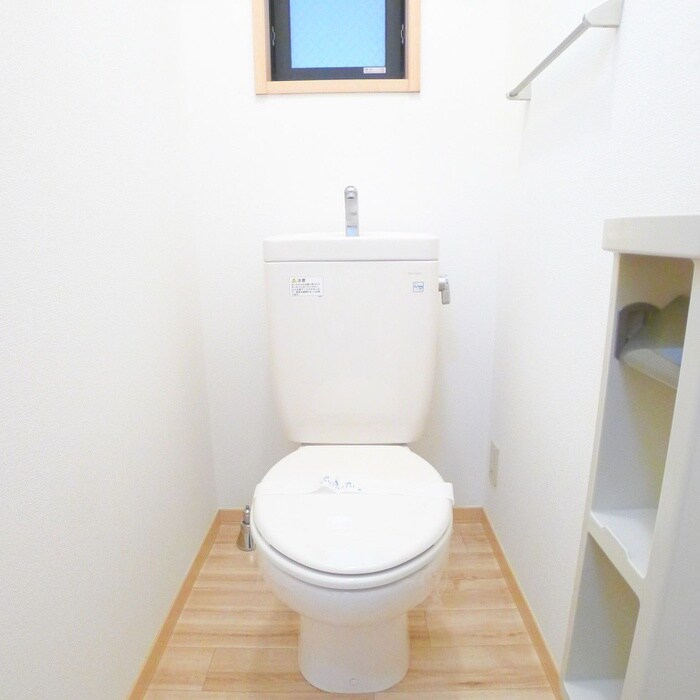 物件内観写真19　(トイレ)