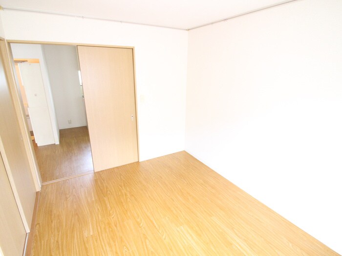 物件内観写真10　(居室)