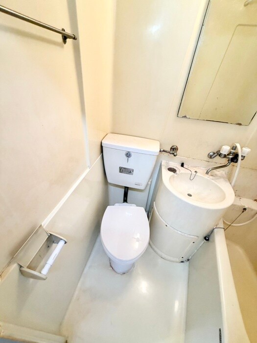 物件内観写真12　(トイレ)