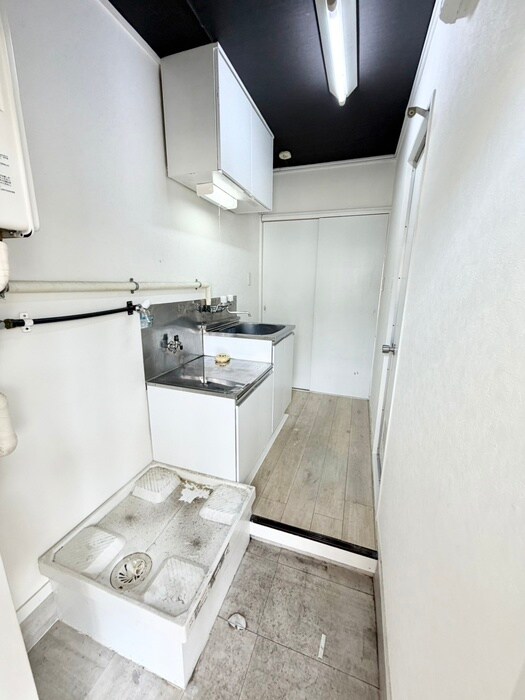 物件内観写真14　(玄関)