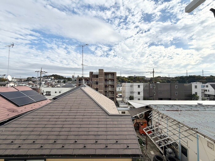 物件内観写真16　(室内からの展望)