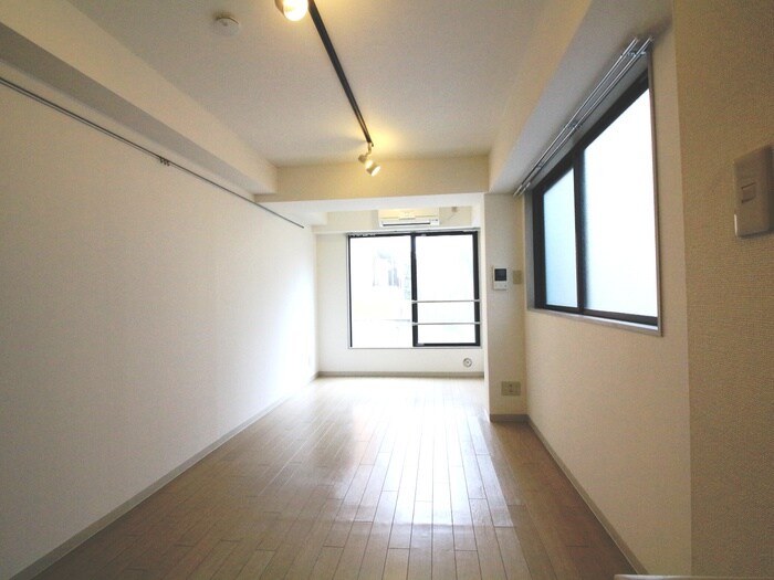 物件内観写真19　(廊下)