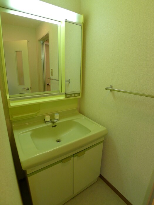 物件内観写真11　(洗面)