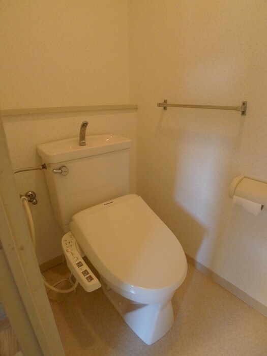 物件内観写真12　(トイレ)