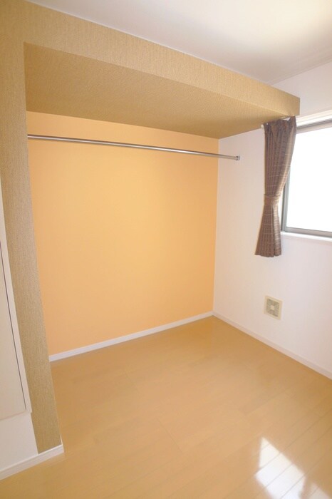 物件内観写真18　(収納)