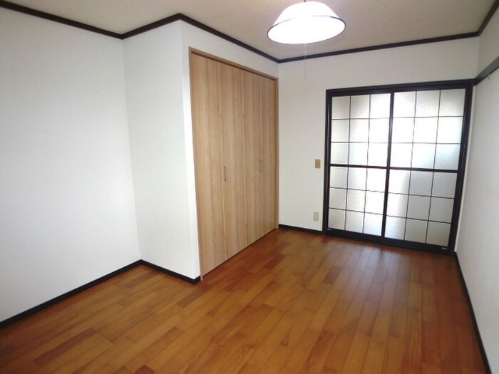 物件内観写真8　(居室)