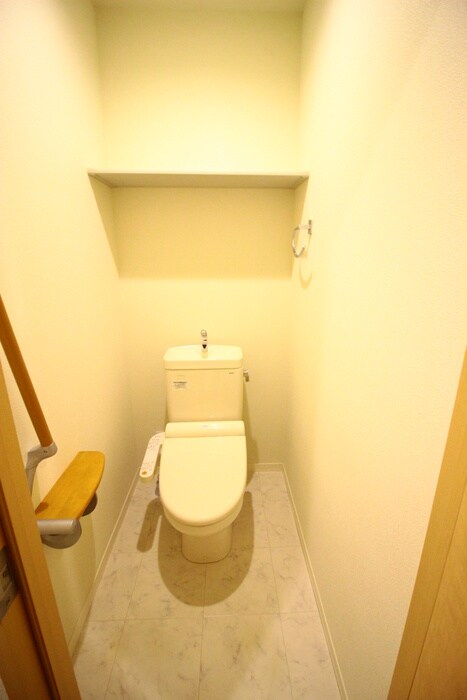 物件内観写真15　(トイレ)