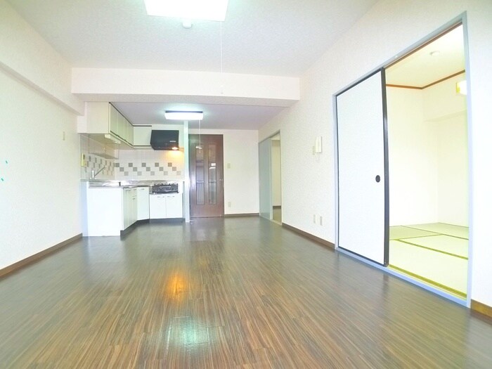 物件内観写真11　(居室)