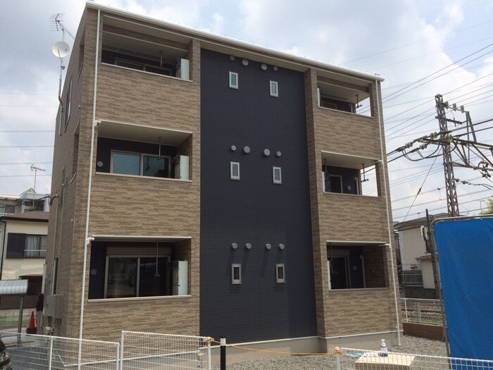 物件外観写真2　(外観写真)