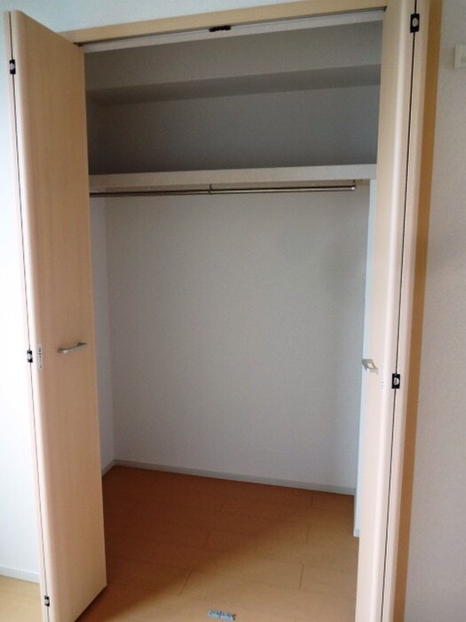 物件内観写真7　(収納)