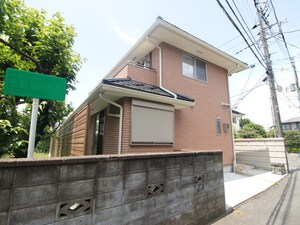 ロイヤル登戸外観写真
