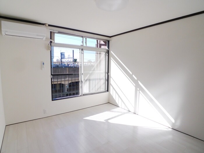 物件内観写真18　(居室)