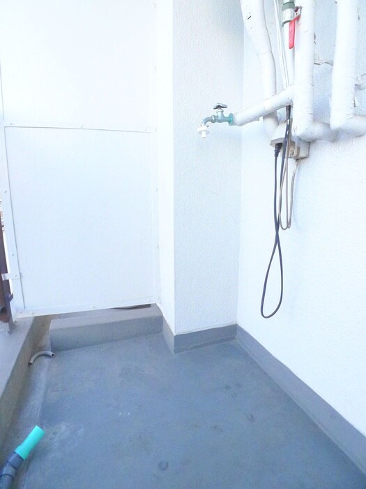 物件内観写真20　(洗濯機置場)