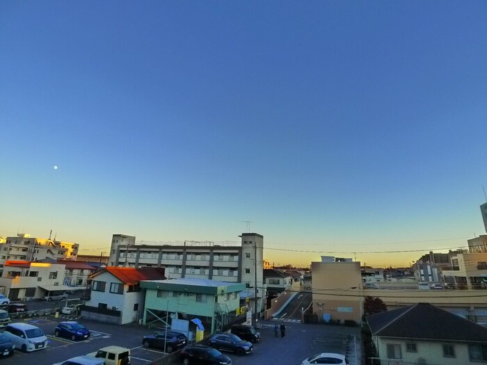 物件内観写真22　(室内からの展望)