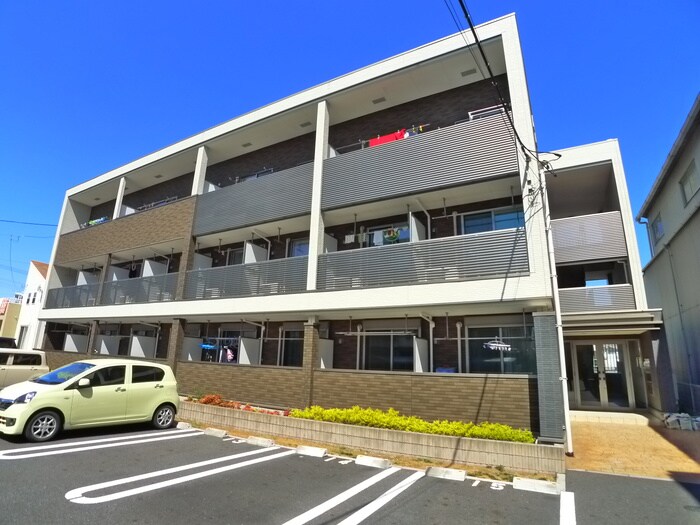 物件外観写真1　(外観写真)