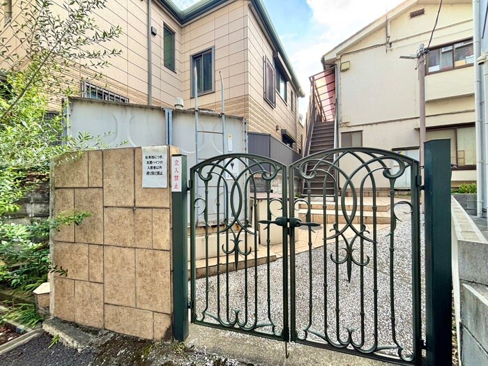 友愛ハイツの物件外観写真