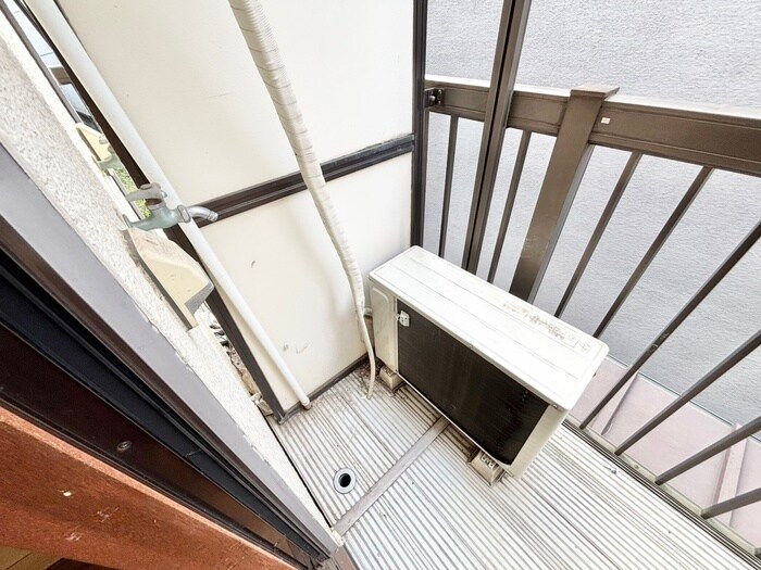 物件内観写真13　(洗濯機置場)