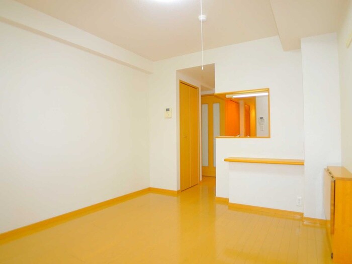 フォルトゥ－ナコンテの内観写真