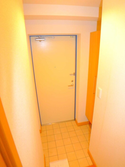 フォルトゥ－ナコンテの玄関