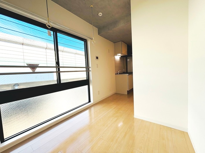 物件内観写真4　(居室)