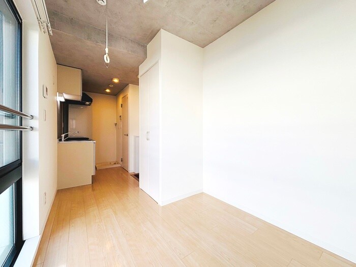 物件内観写真15　(室内からの展望)