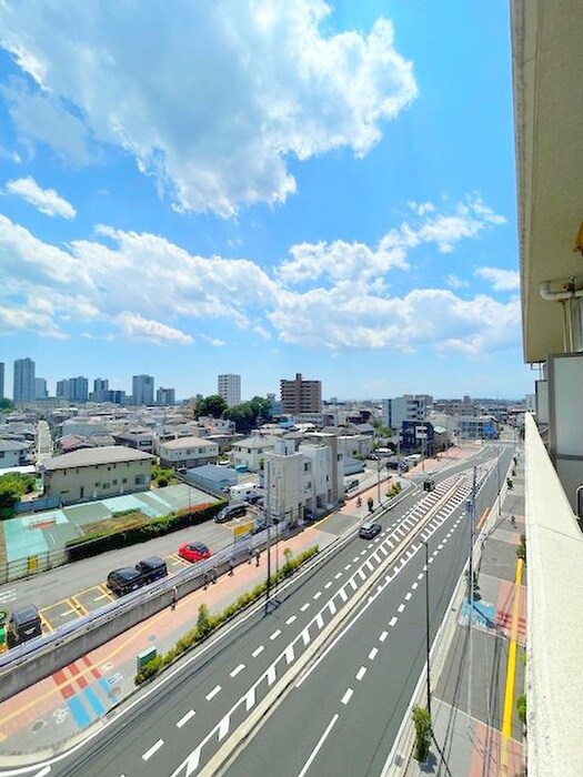 物件内観写真13　(室内からの展望)