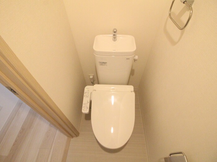 物件内観写真12　(トイレ)