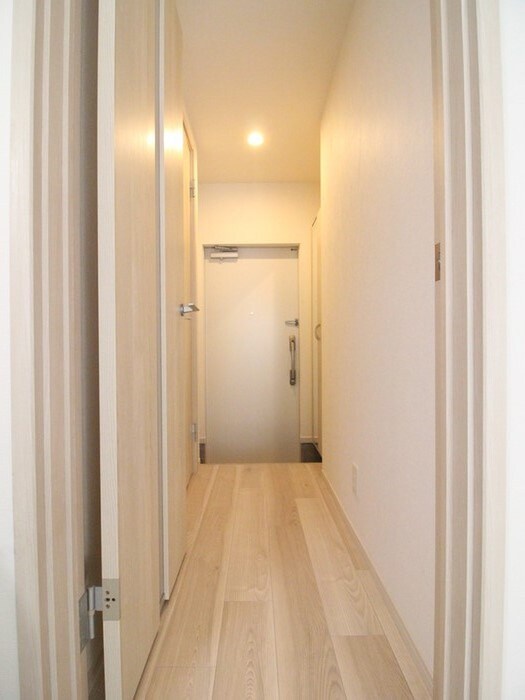 物件内観写真17　(廊下)