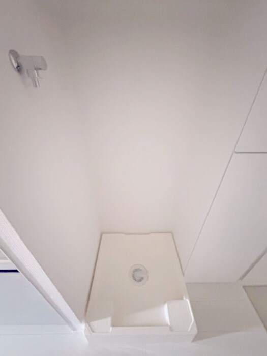 物件内観写真12　(洗濯機置場)