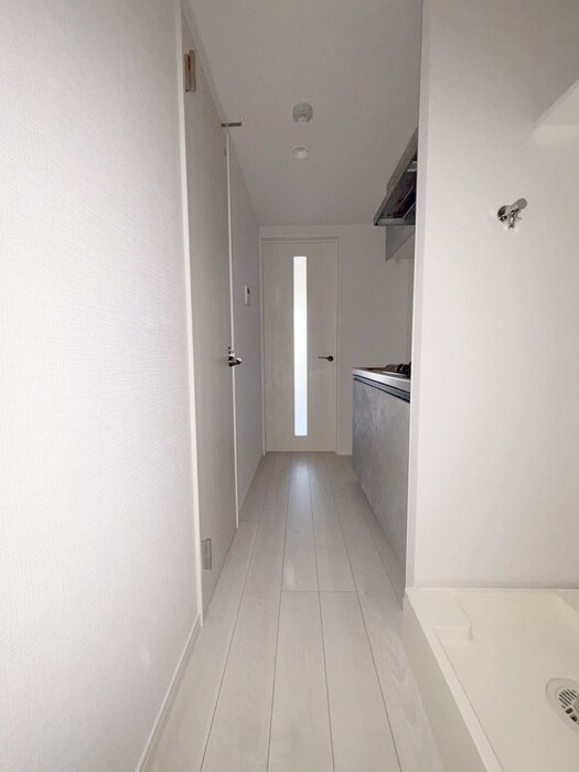 物件内観写真17　(廊下)