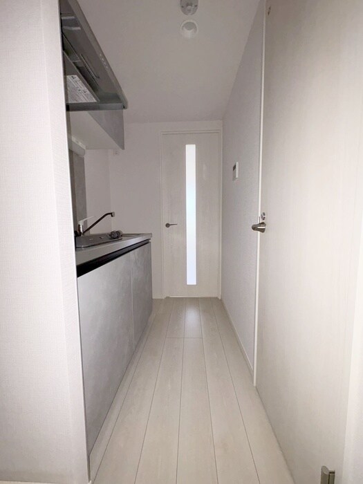 物件内観写真18　(廊下)