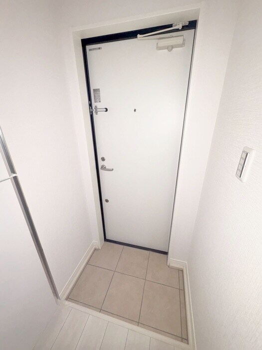 物件内観写真19　(玄関)