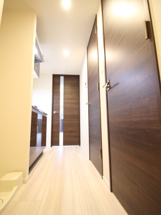 物件内観写真8　(廊下)