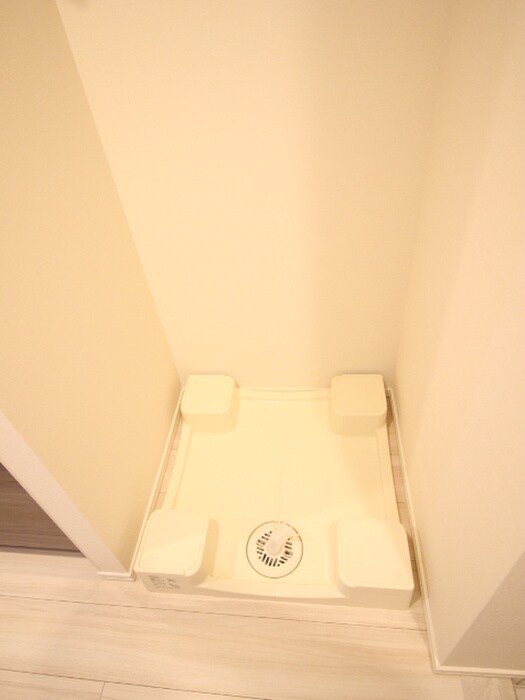 物件内観写真9　(洗濯機置場)