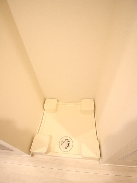 物件内観写真11　(洗濯機置場)