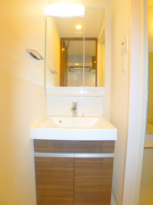 物件内観写真13　(洗面)