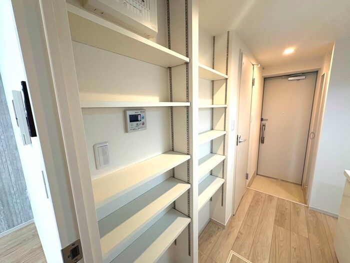 物件内観写真18　(収納)