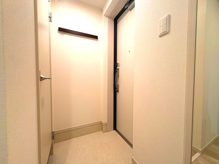 物件内観写真21　(玄関)