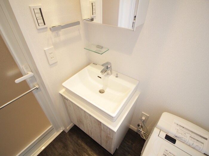 物件内観写真11　(洗面)