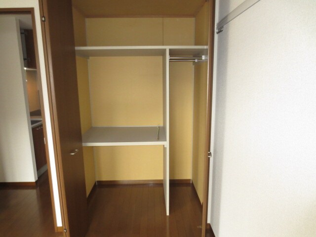 物件内観写真9　(収納)