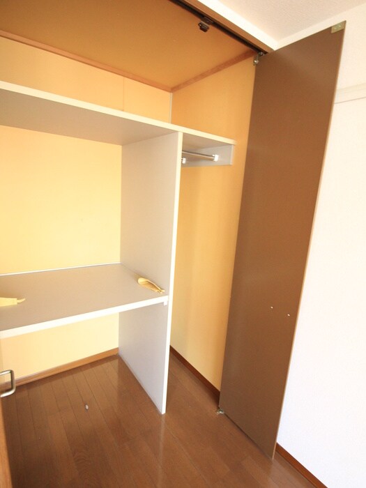 物件内観写真13　(収納)