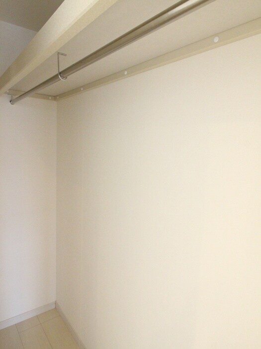 物件内観写真16　(収納)