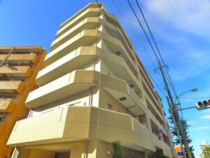 Qualista外観写真