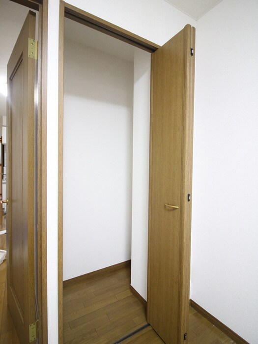 物件内観写真9　(収納)