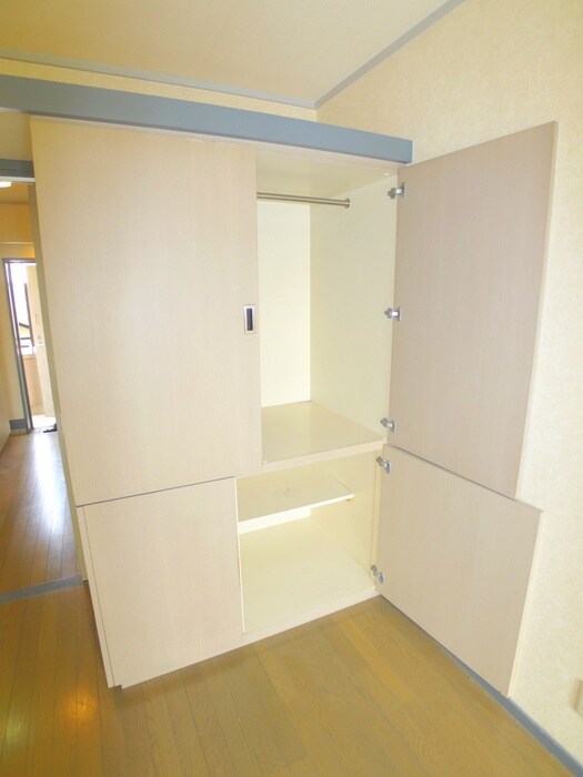 物件内観写真13　(収納)