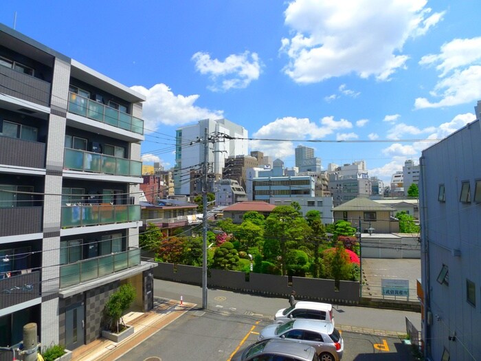 物件内観写真16　(室内からの展望)