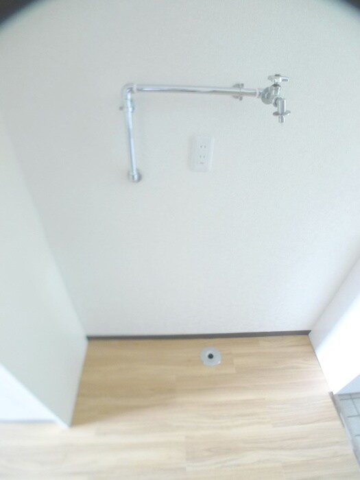 物件内観写真20　(洗濯機置場)